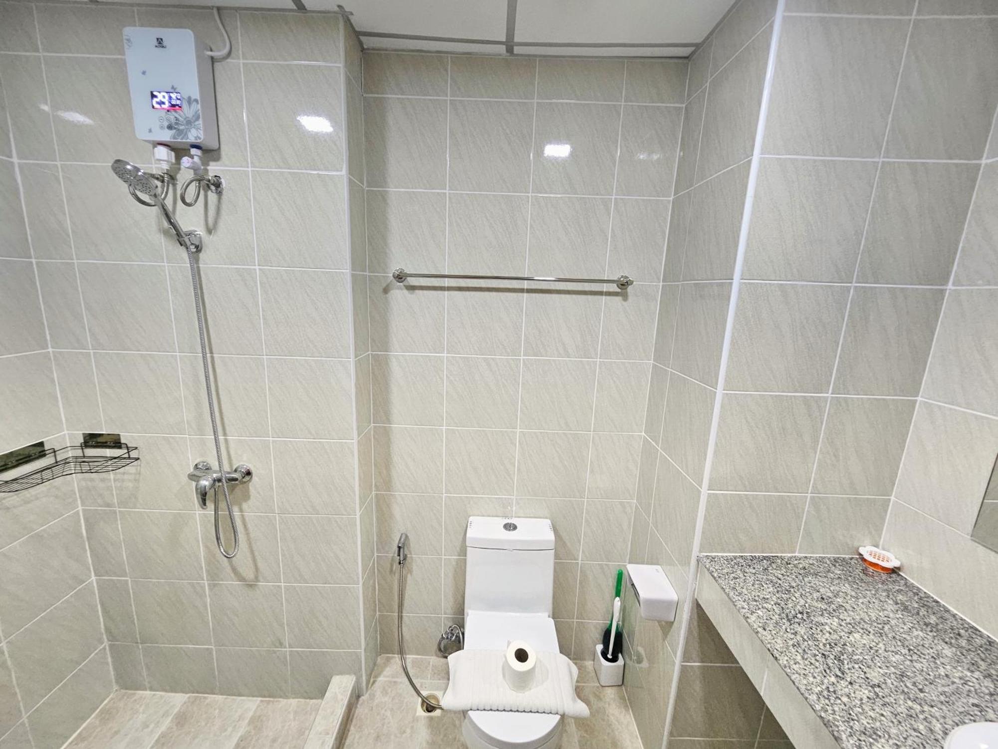 View Talay 5 Jomtien Beachfront Pattaya Exterior foto