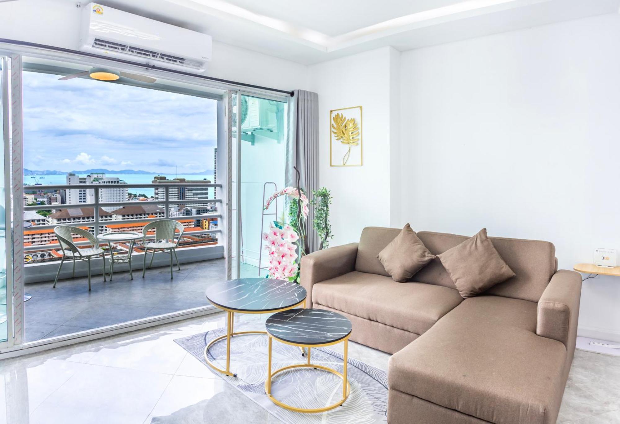 View Talay 5 Jomtien Beachfront Pattaya Exterior foto